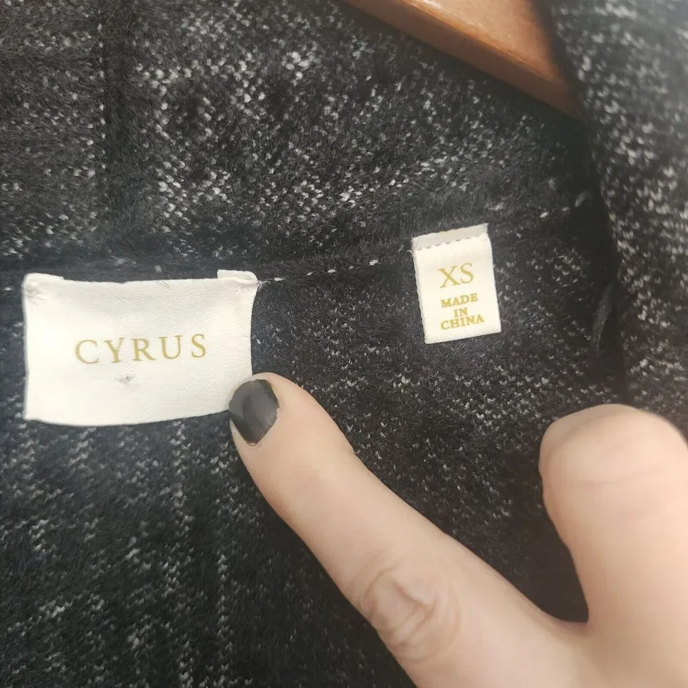 Cyrus open front